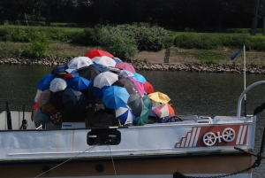 Shabby in Regenbogen auf dem Neckar